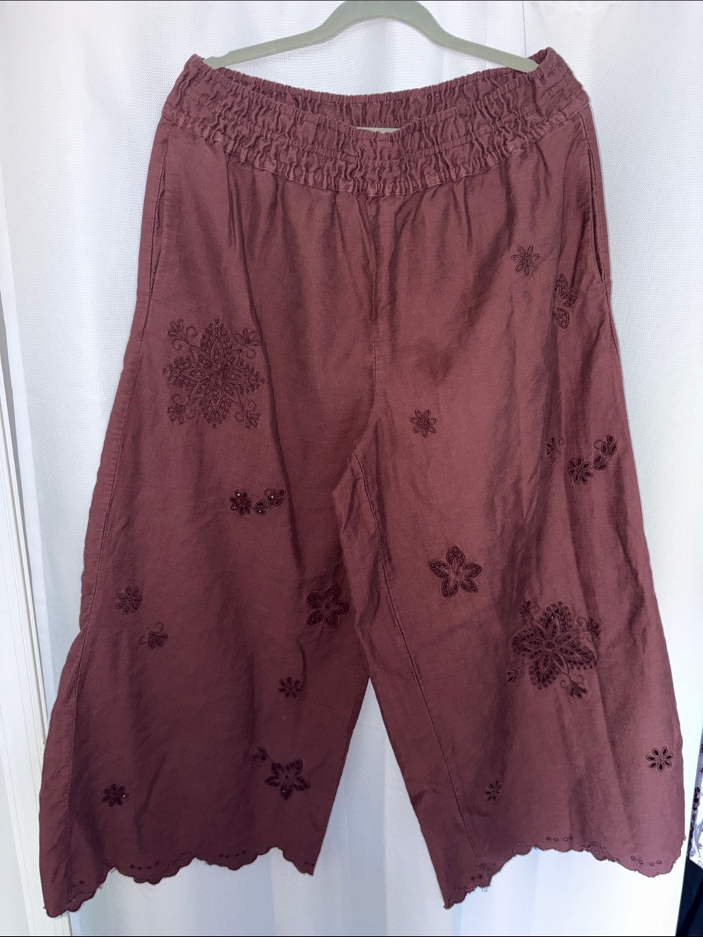 Embroidered Eyelet Somerset Wide Leg Linen-Blend Pants - Picture 2 of 5